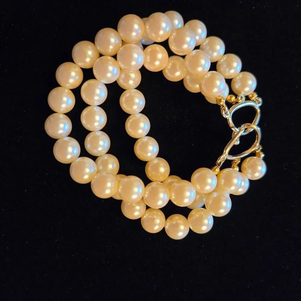 3 strand Pearl Bracelet Gold Clasp Ivory